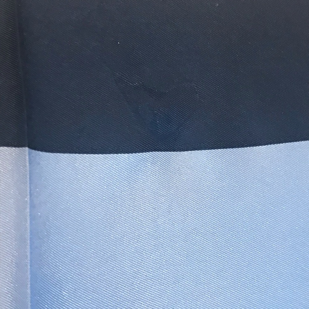 Vineyard Vines “Founding Member” scarf. - Picture 6 of 8